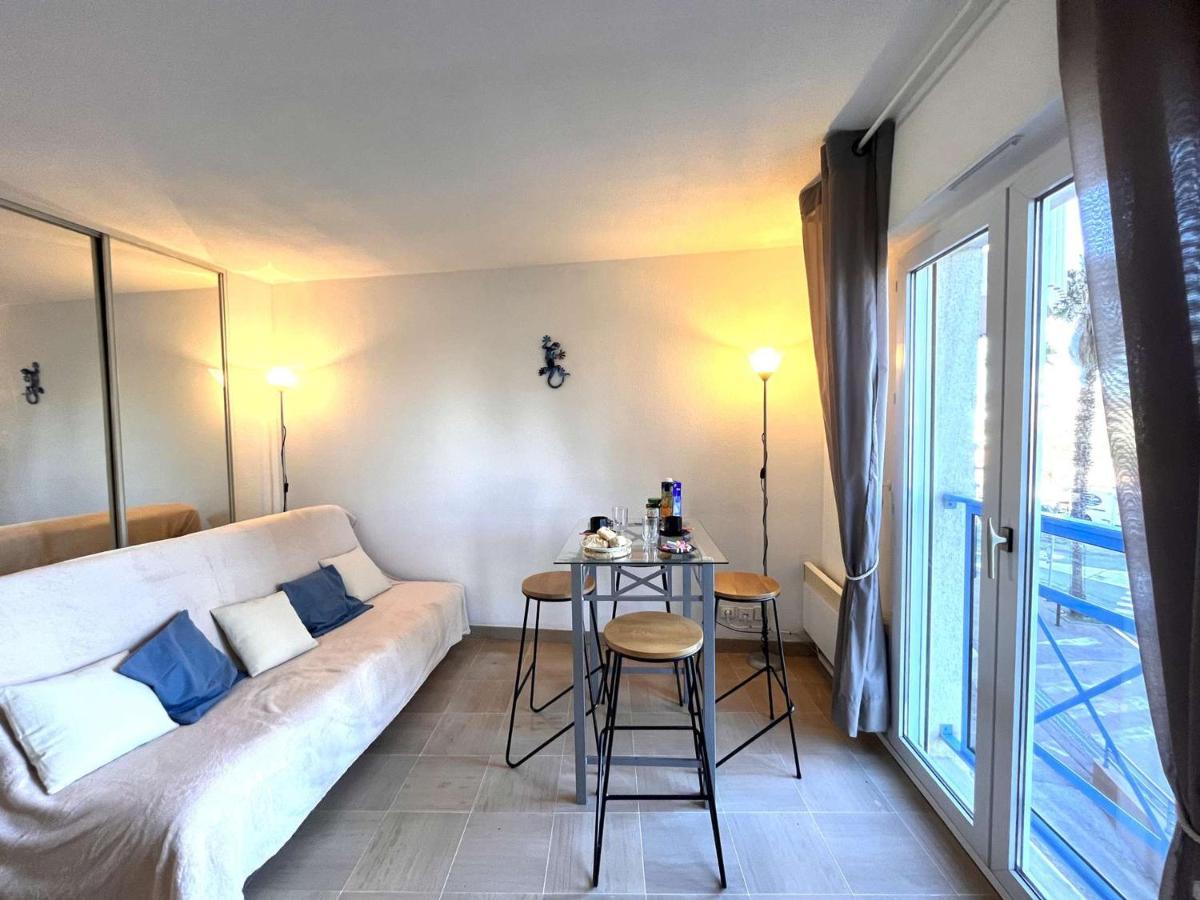 Appartement A Port Frejus, Et Commerces A Pied, Connexion Internet, Menage Inclus - Fr-1-226a-168 Fréjus